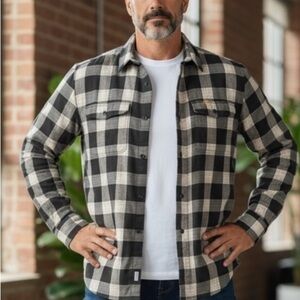 Stormtech Perfoemance Grey Black White flannel plaid snap buttons, M